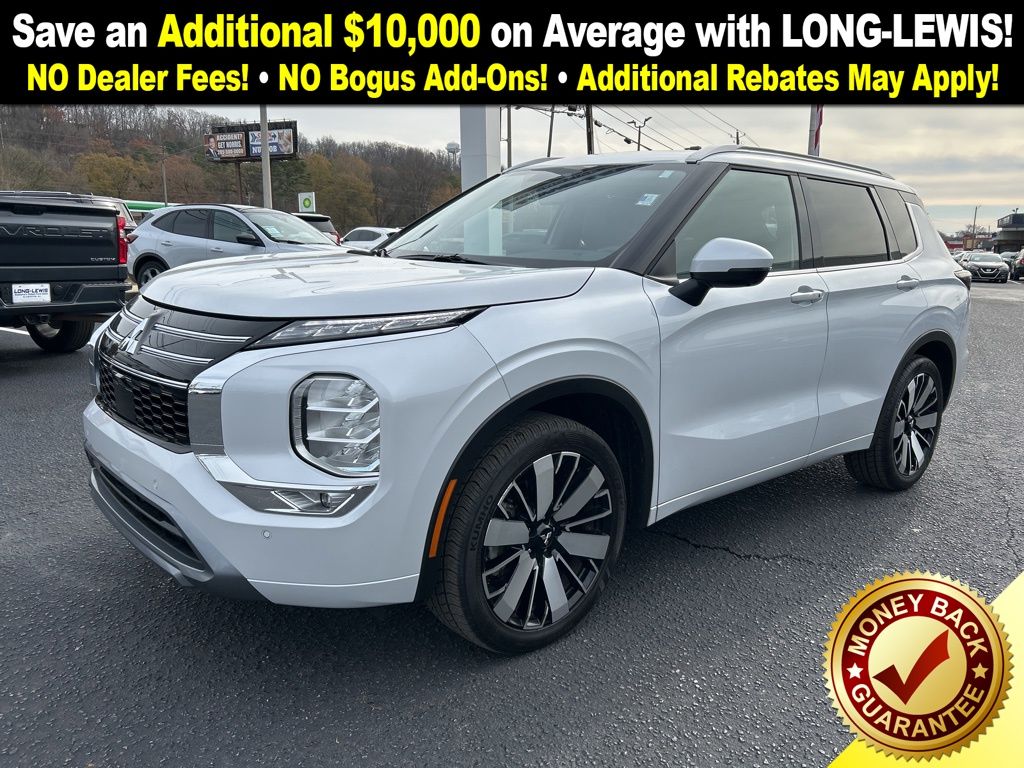 2025 Mitsubishi Outlander SEL's photo