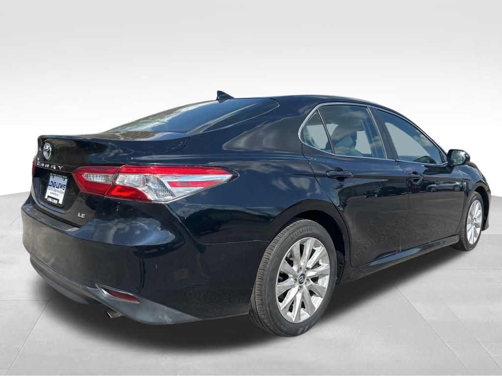 2020 Toyota Camry LE photo 4
