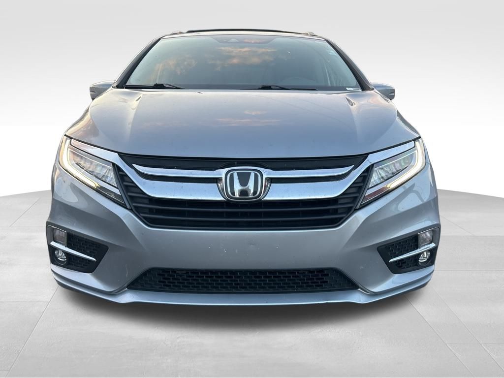 2018 Honda Odyssey Elite photo 2