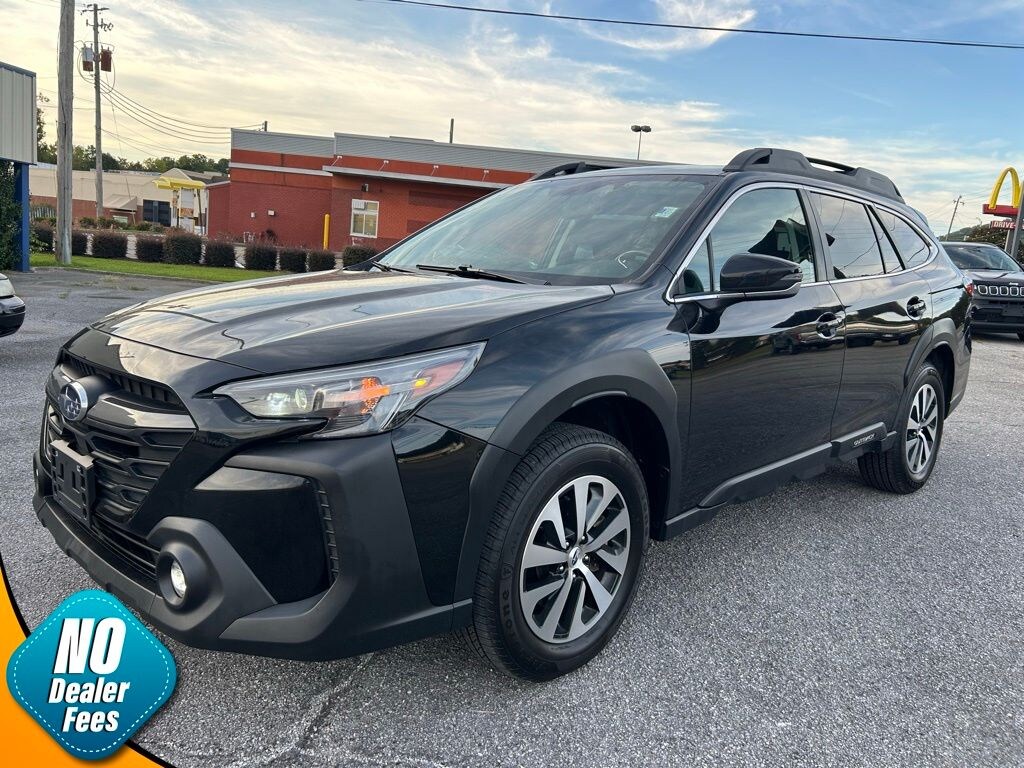 Used 2023 Subaru Outback Premium SUV