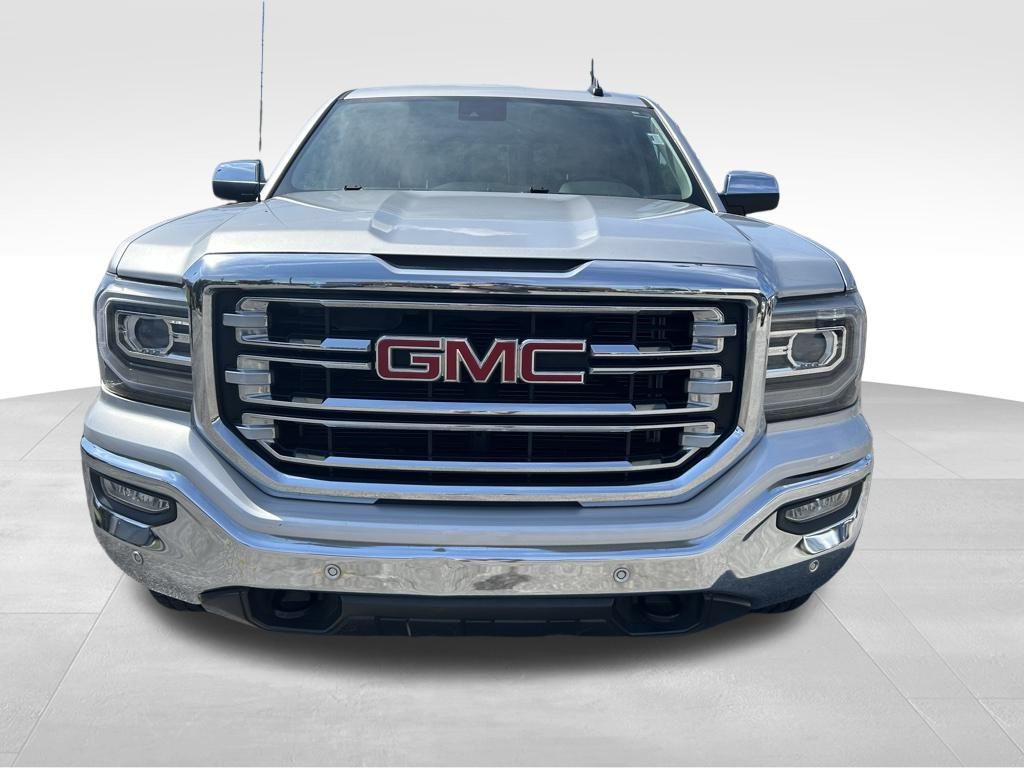 2017 Gmc Sierra 1500 SLT photo 2
