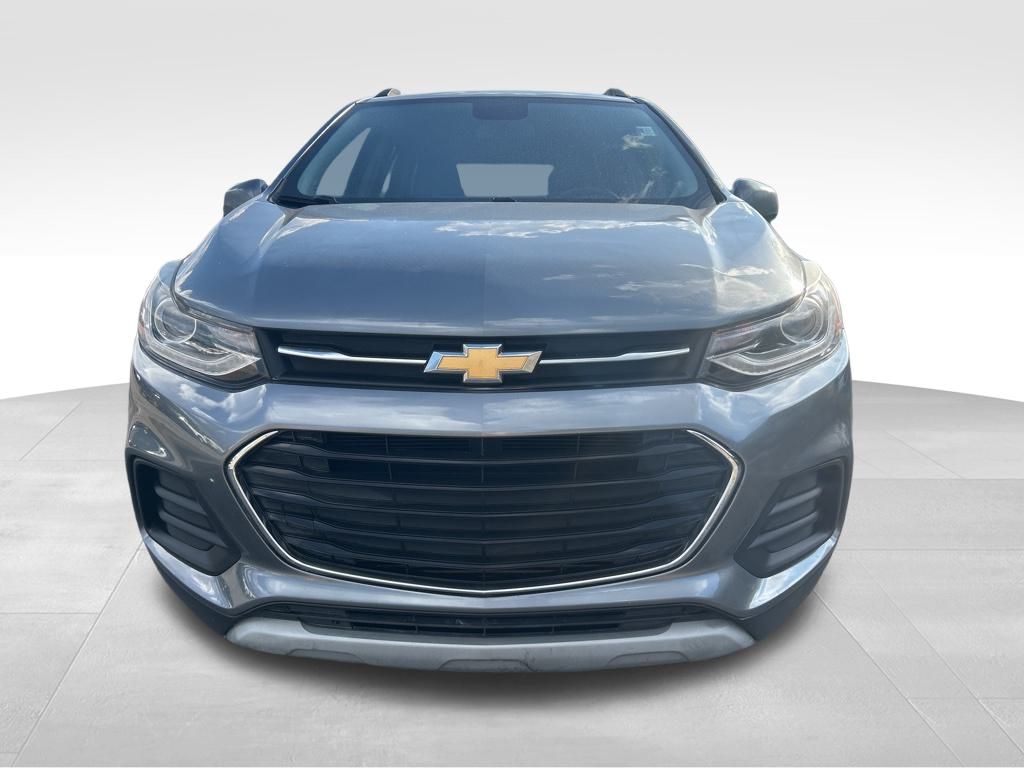 2019 Chevrolet Trax LT photo 2