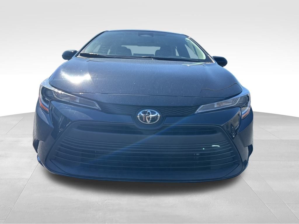 2024 Toyota Corolla LE photo 2