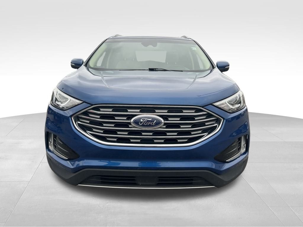 2020 Ford Edge SEL photo 2