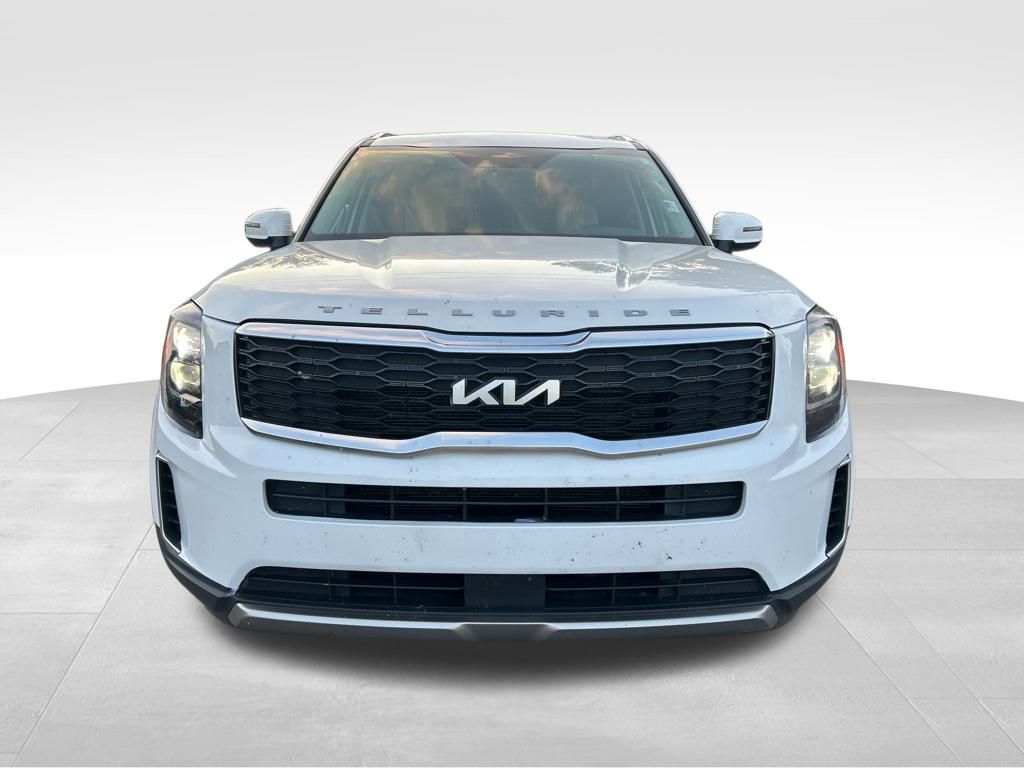 2022 Kia Telluride EX photo 2