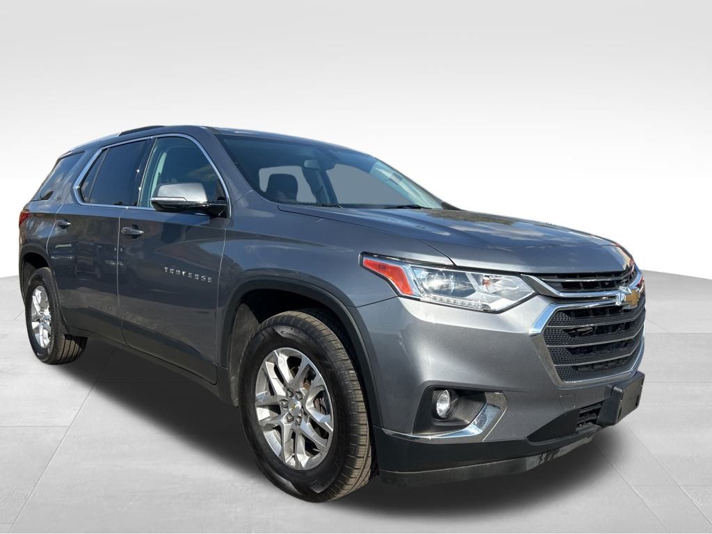2018 Chevrolet Traverse Cloth 1LT photo 2