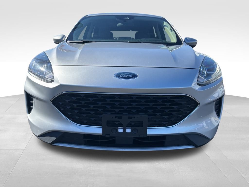 2020 Ford Escape SE photo 2