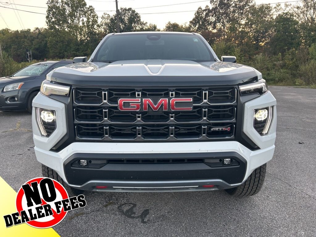 Used 2025 GMC Canyon AT4 Truck Crew Cab