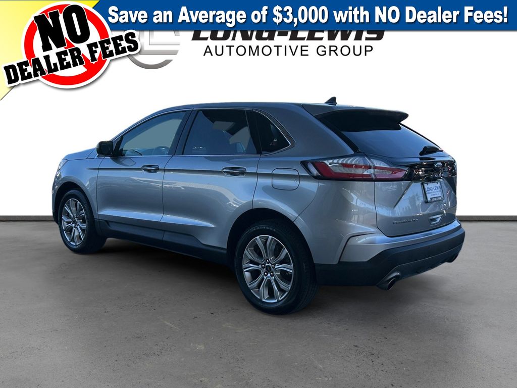 2023 Ford Edge Titanium photo 2