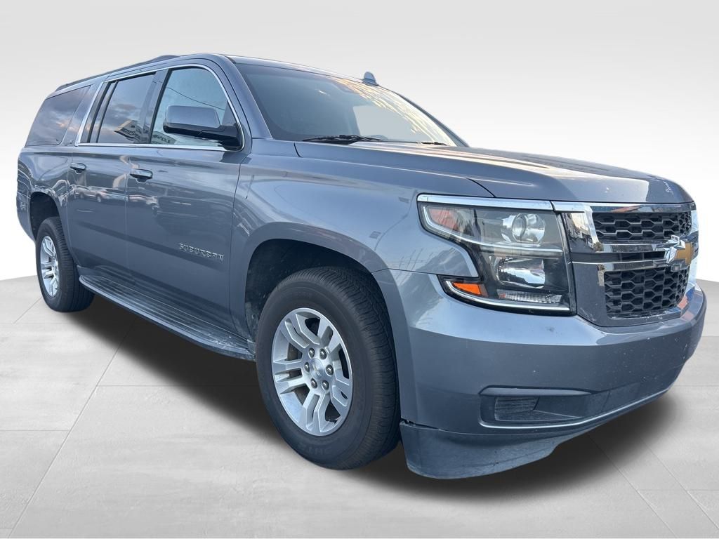 2019 Chevrolet Suburban LT photo 3