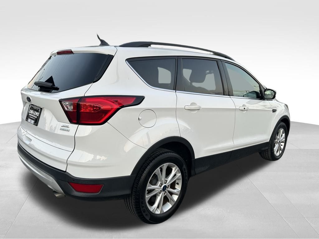 2019 Ford Escape SEL photo 3
