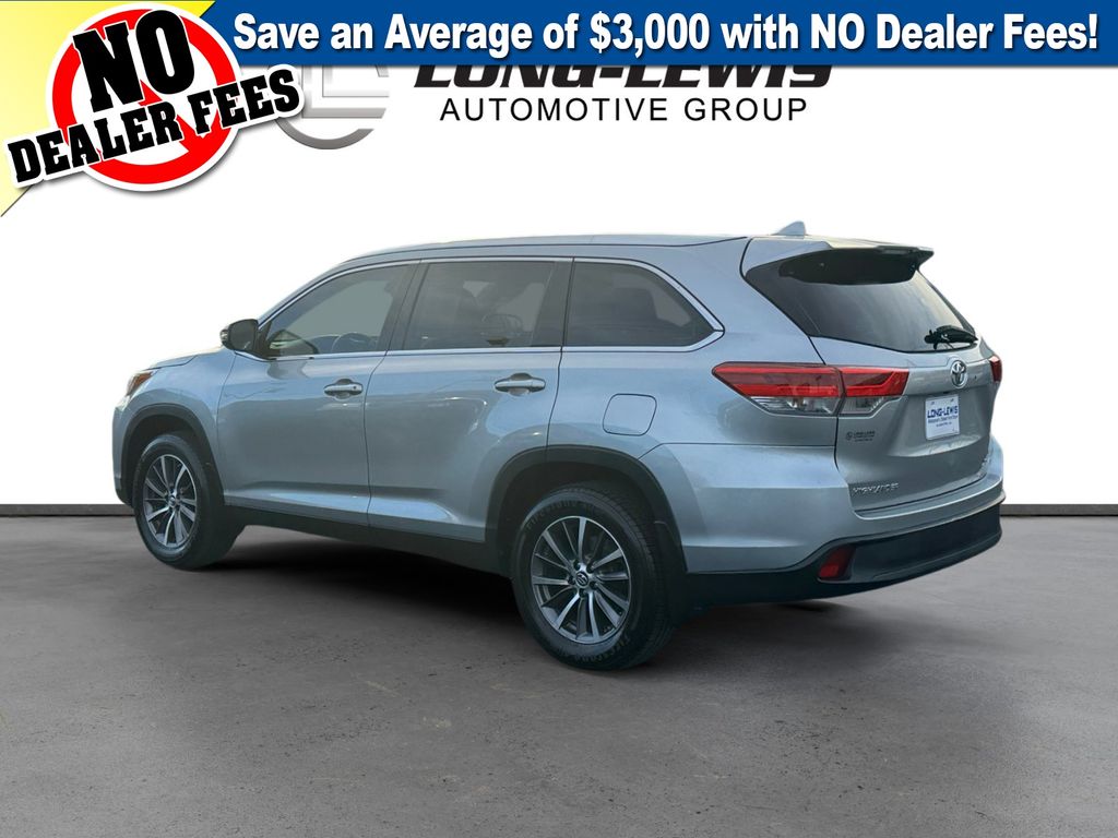 2019 Toyota Highlander XLE photo 3