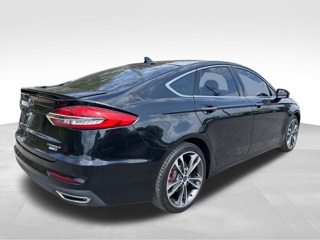 2020 Ford Fusion Titanium photo 4