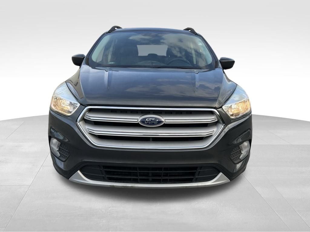 Used 2018 Ford Escape SE with VIN 1FMCU9GD8JUB45632 for sale in Alabaster, AL