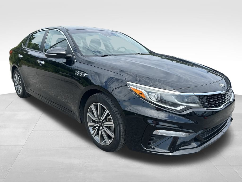 2019 Kia Optima LX photo 3