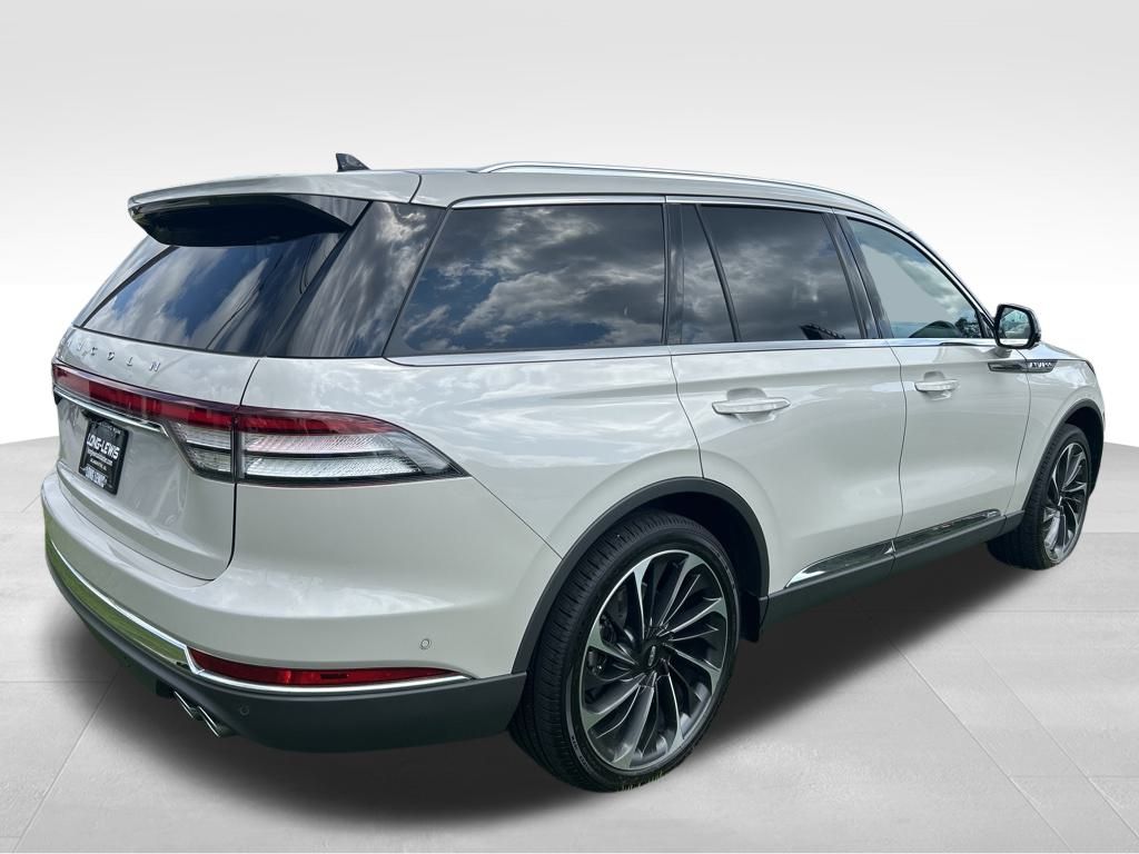 2024 Lincoln Aviator Reserve photo 4