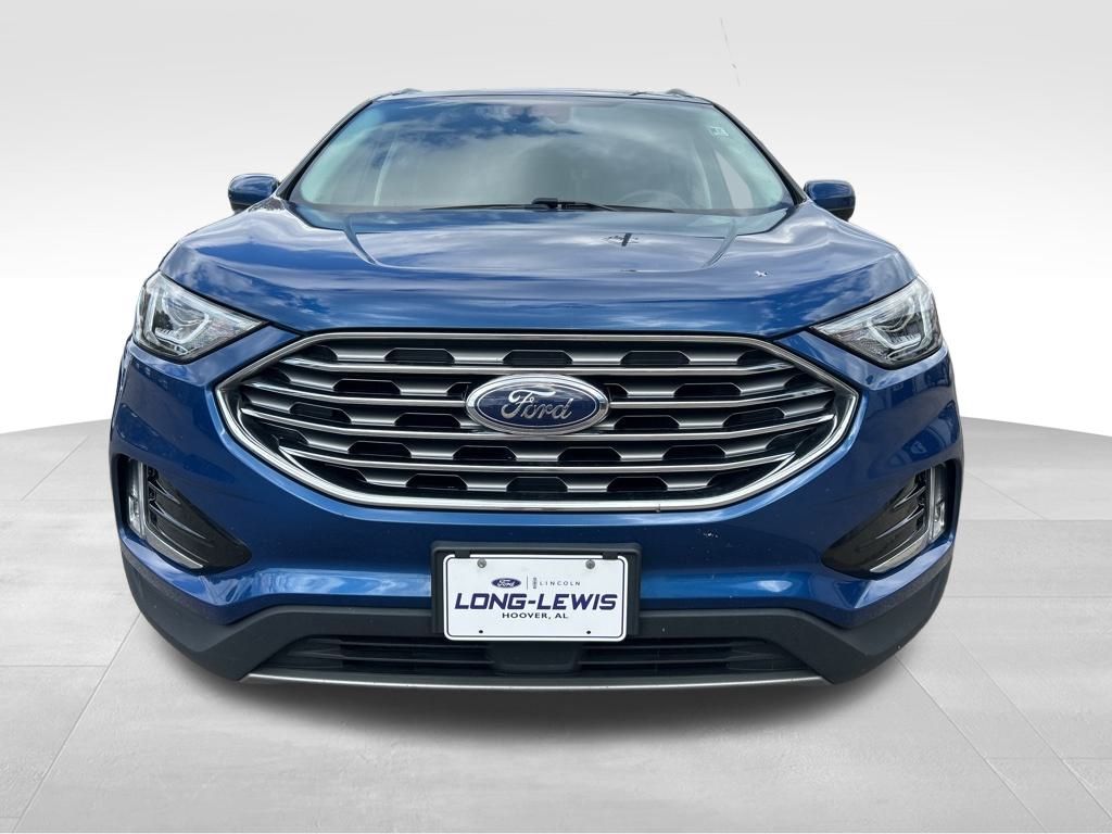 2022 Ford Edge SEL photo 2
