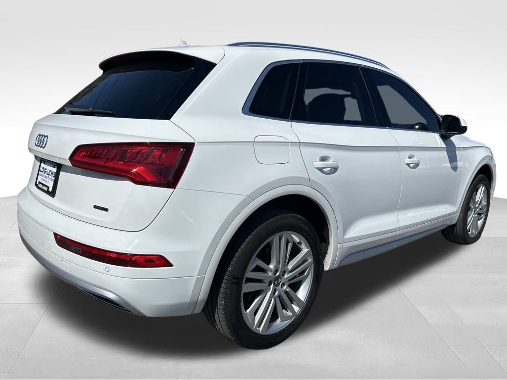 2020 Audi Q5 45 Premium photo 4