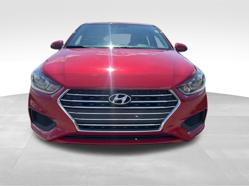 2022 Hyundai Accent SE photo 2