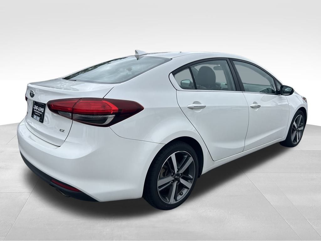 2017 Kia Forte EX photo 4