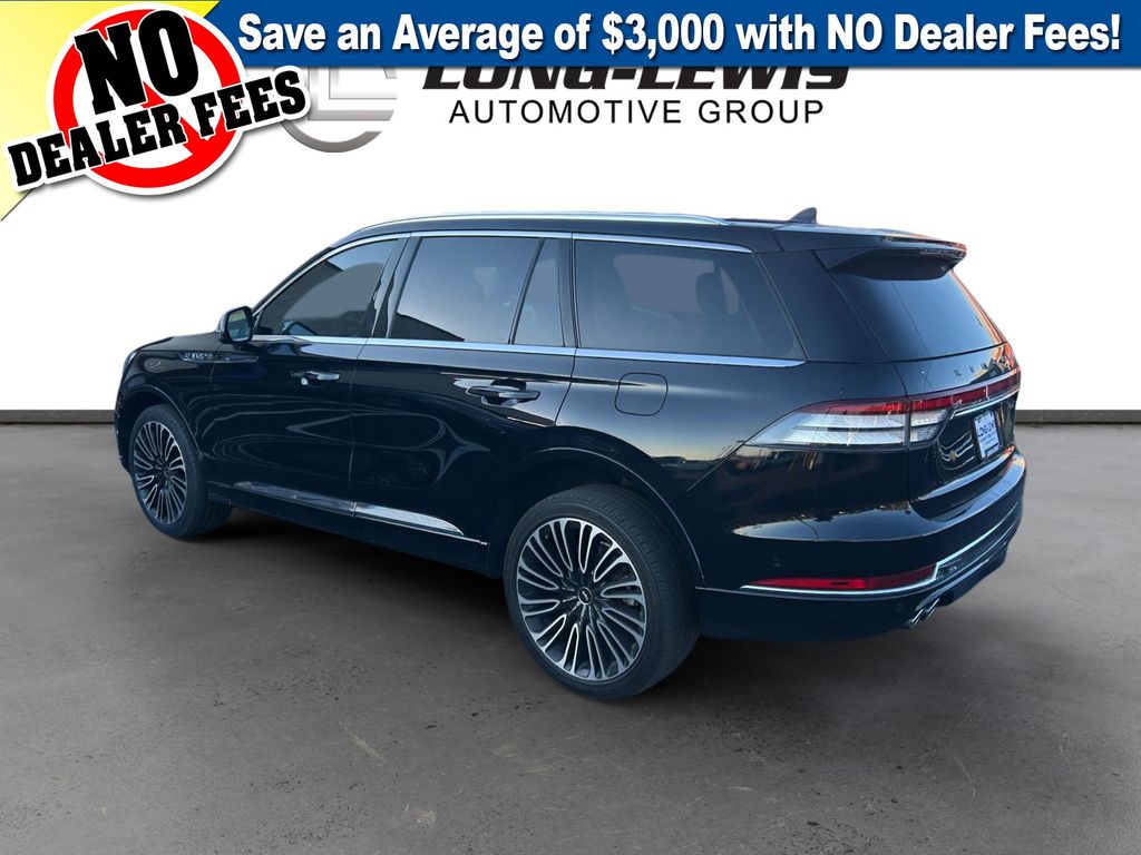 2020 Lincoln Aviator Black Label photo 2