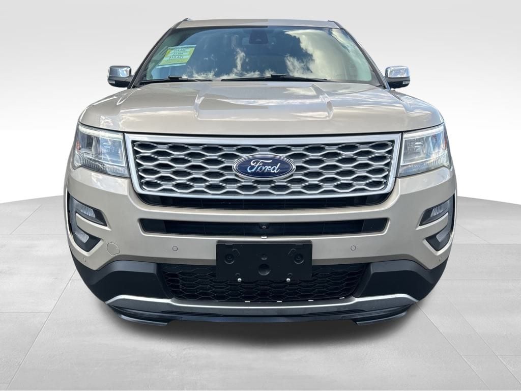 Used 2017 Ford Explorer Platinum SUV