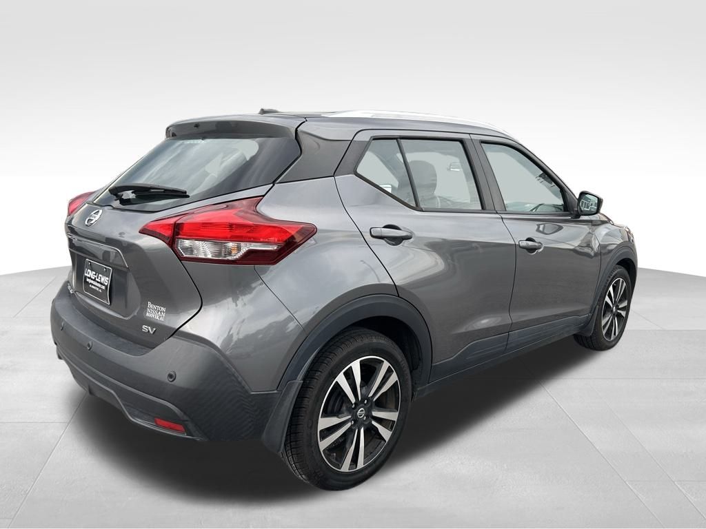2020 Nissan Kicks SV photo 4