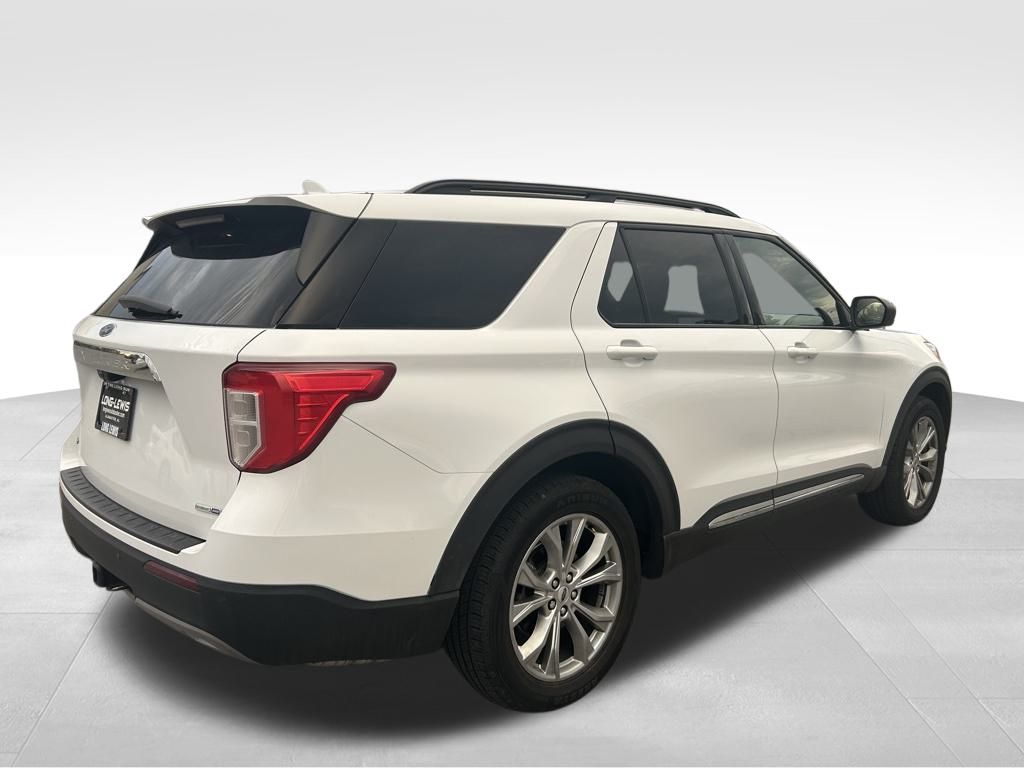 2020 Ford Explorer XLT photo 3
