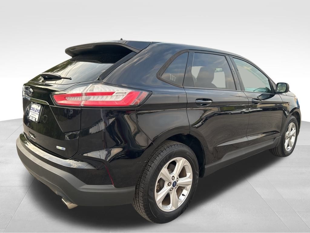 2019 Ford Edge SE photo 4