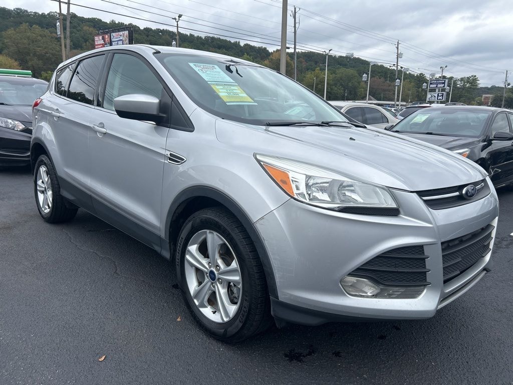 Used 2015 Ford Escape SE SUV