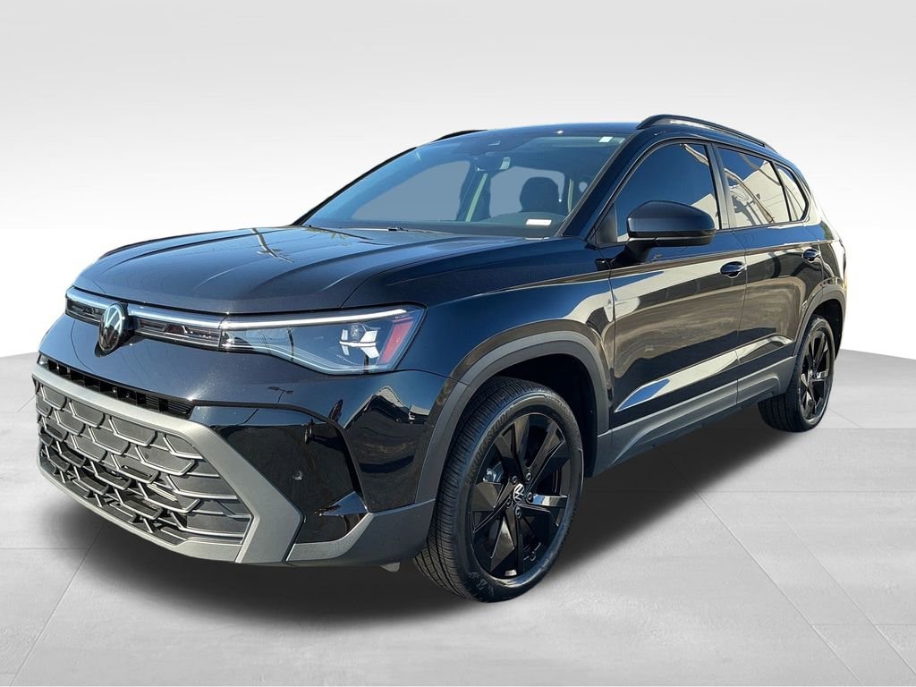 Used 2025 Volkswagen Taos SE Black