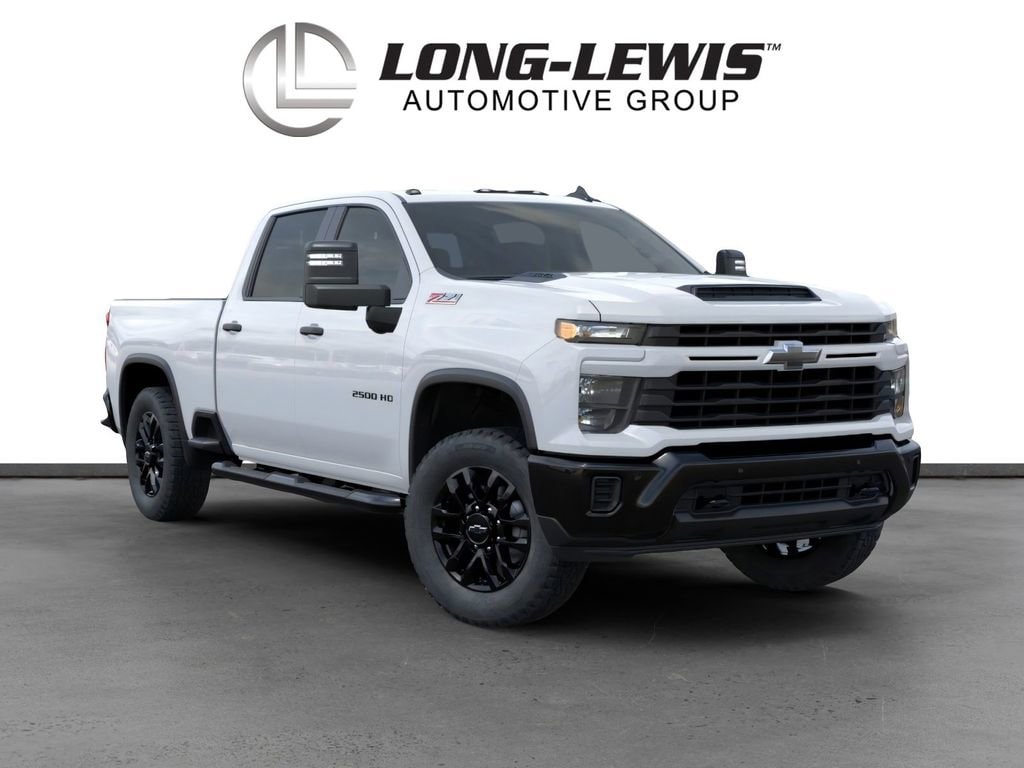 2026 Chevrolet Silverado HD Custom 4WD Crew Cab Standard Box's photo