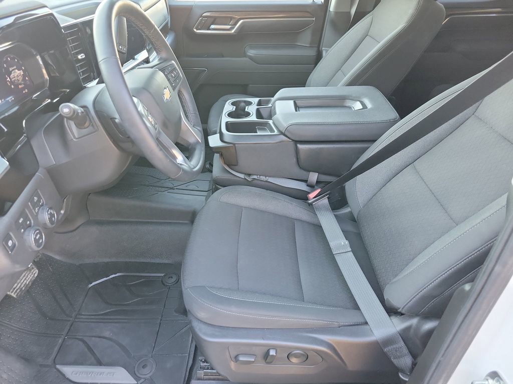 2026 Chevrolet Silverado 1500 LT - Photo 10