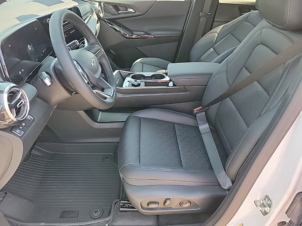 2026 Chevrolet Equinox LT - Photo 9