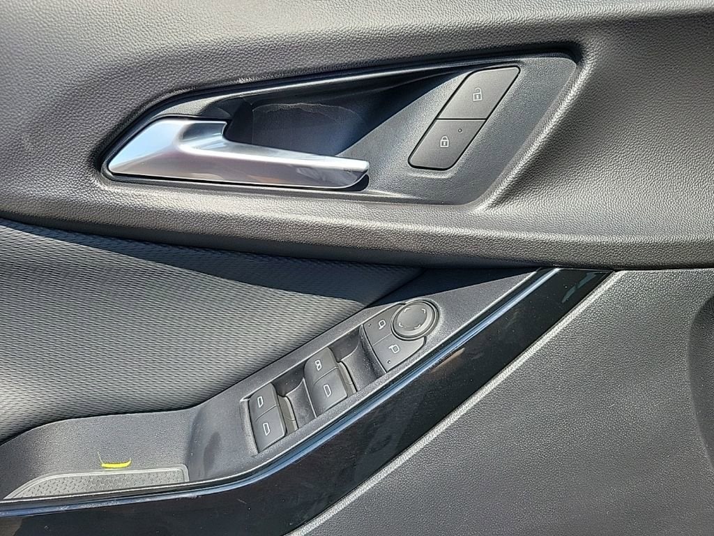 2026 Chevrolet Equinox LT - Photo 11