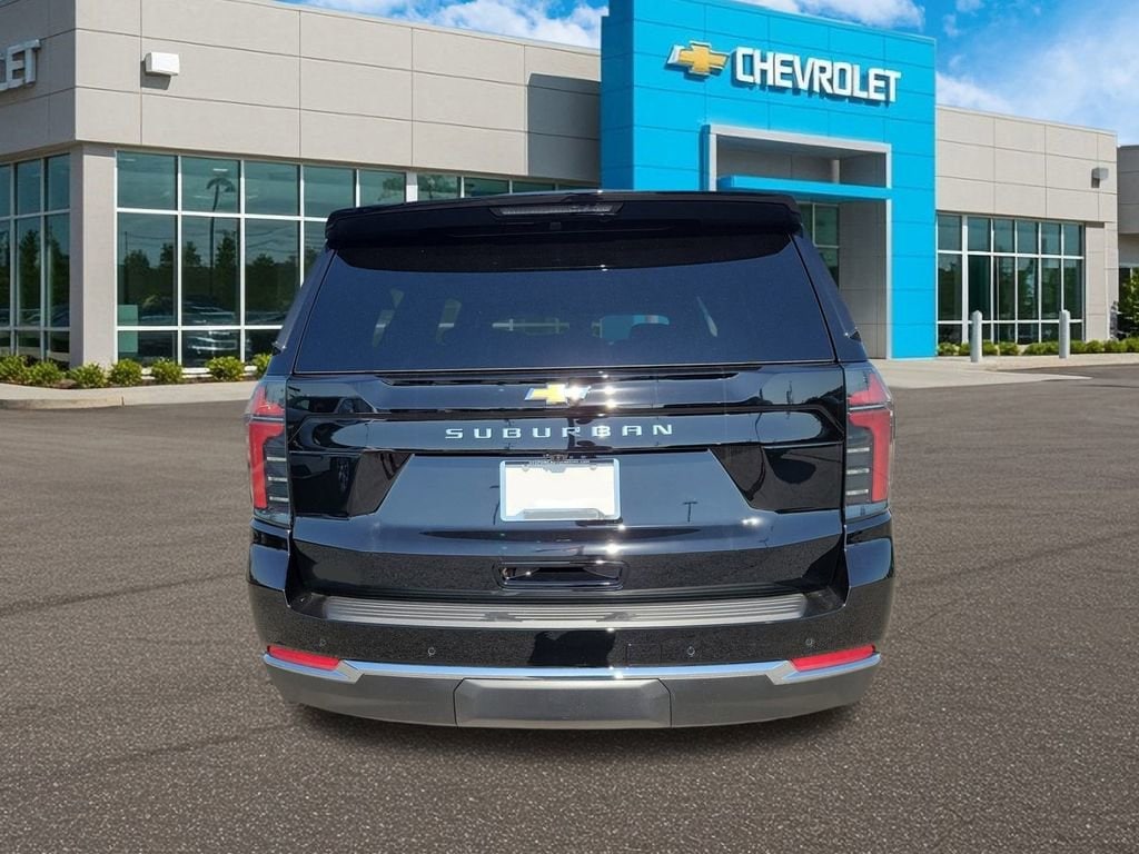 2026 Chevrolet Suburban LS - Photo 6