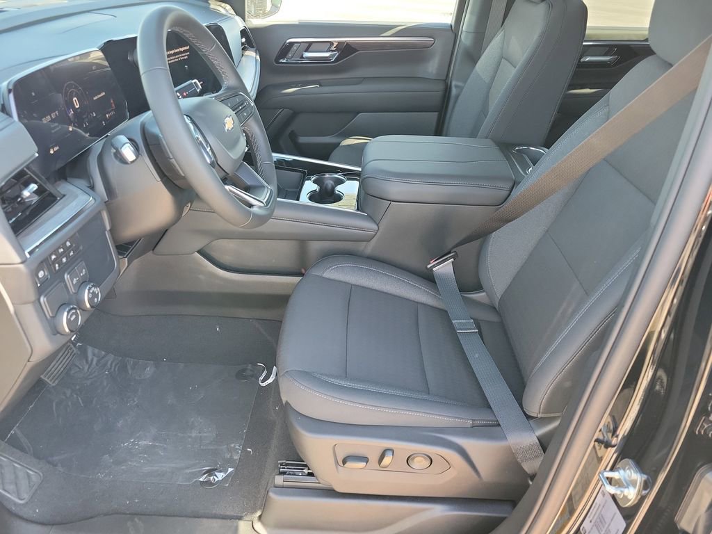 2026 Chevrolet Suburban LS - Photo 10