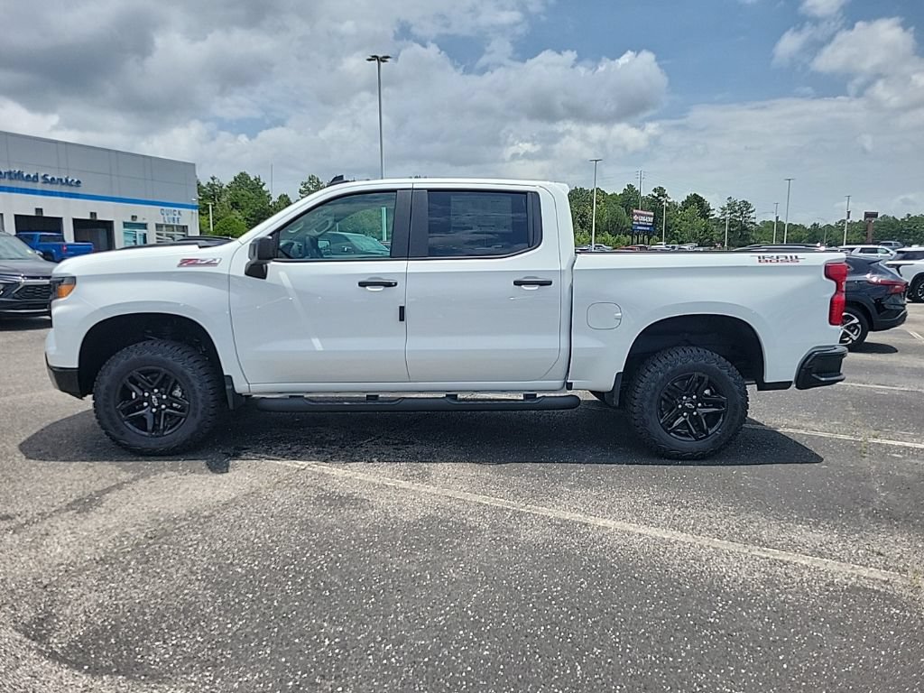 2026 Chevrolet Silverado 1500 Custom Trail Boss - Photo 4