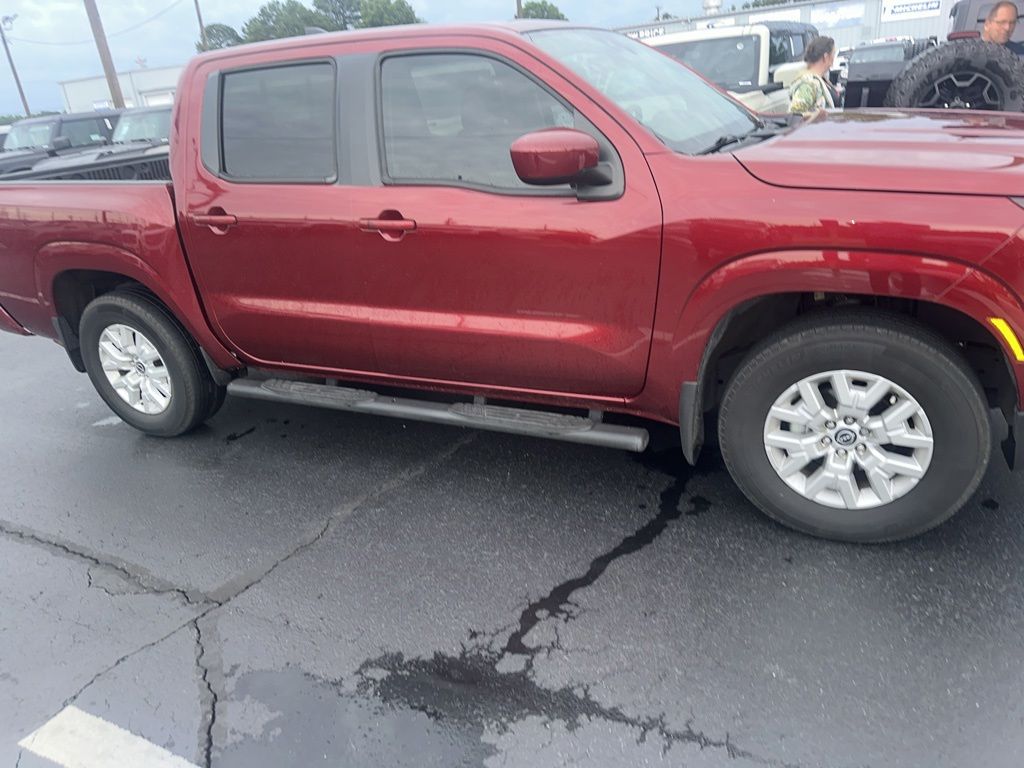 2023 Nissan Frontier SV Crew Cab 4X2 SWB's photo