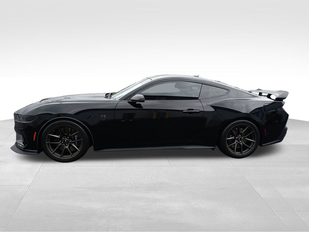 2024 Ford Mustang Dark Horse photo 2