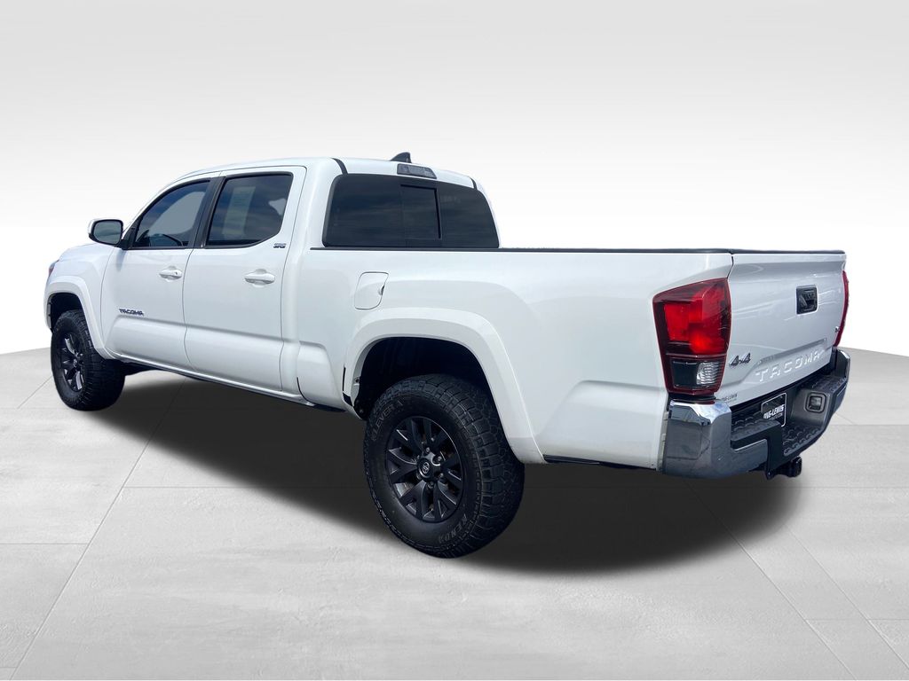 2021 Toyota Tacoma SR5 photo 3