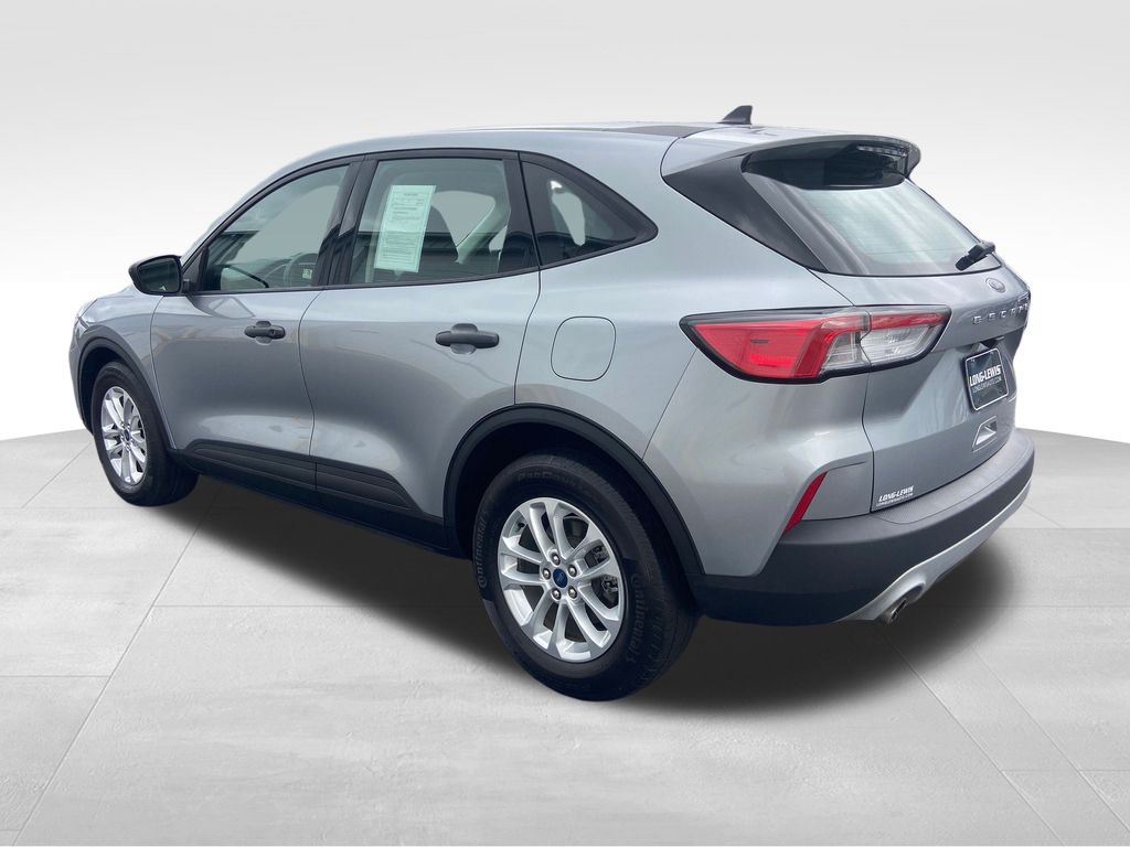 2022 Ford Escape S photo 3
