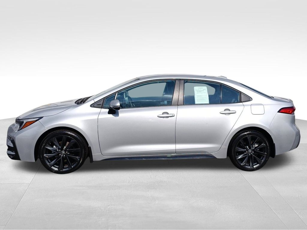 2024 Toyota Corolla SE photo 2