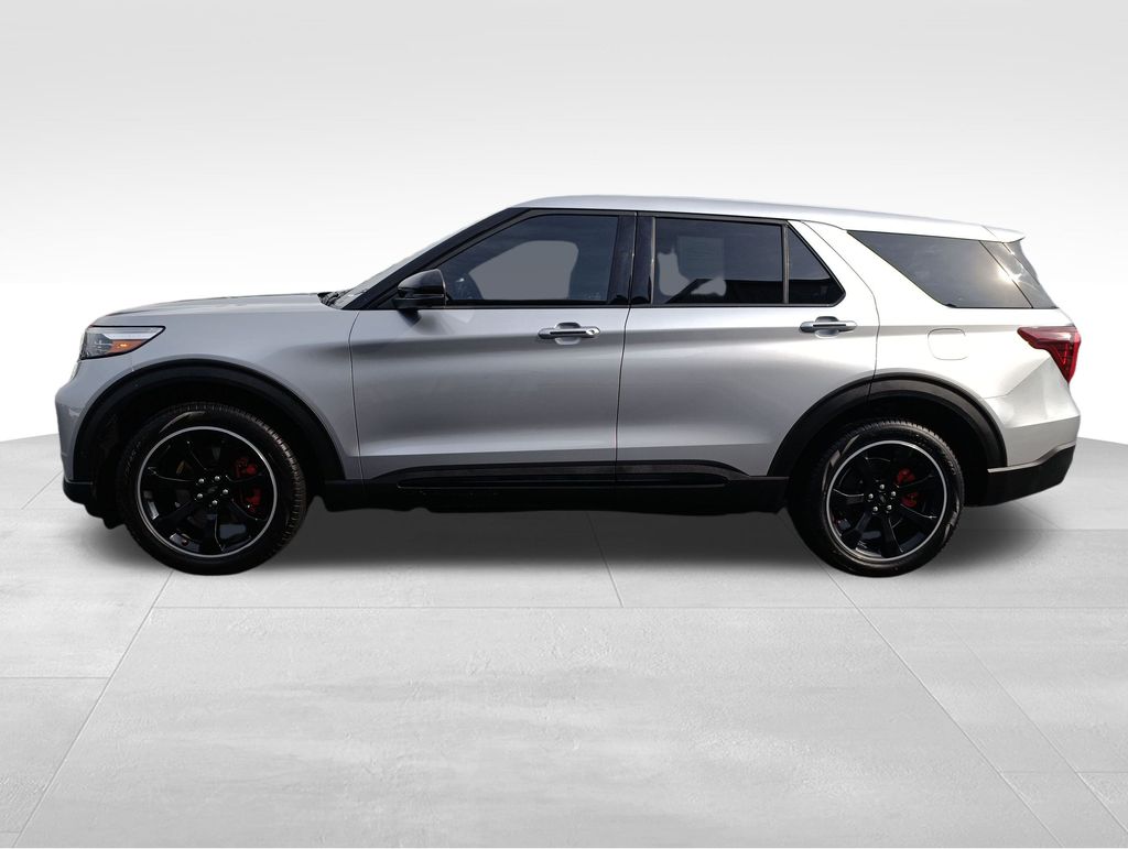 2021 Ford Explorer ST photo 2