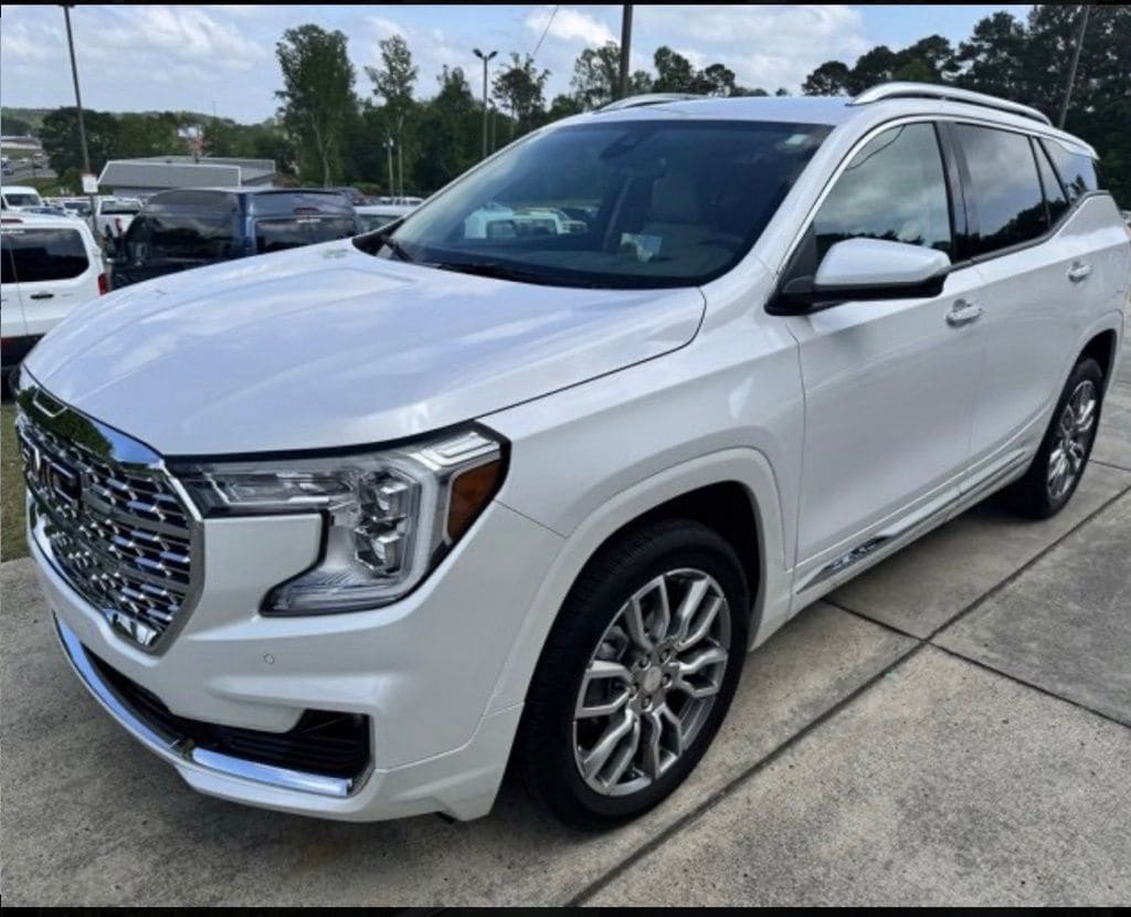 2022 GMC Terrain Denali AWD's photo