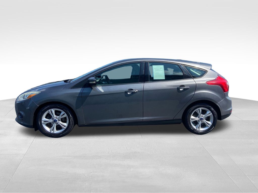 2014 Ford Focus SE photo 2