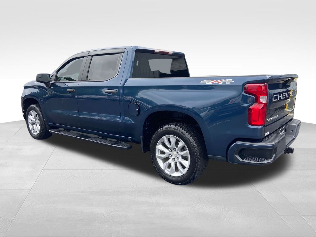 2019 Chevrolet Silverado 1500 Custom photo 3