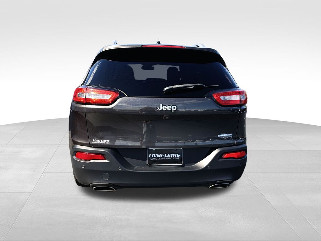 2015 Jeep Cherokee Latitude photo 3