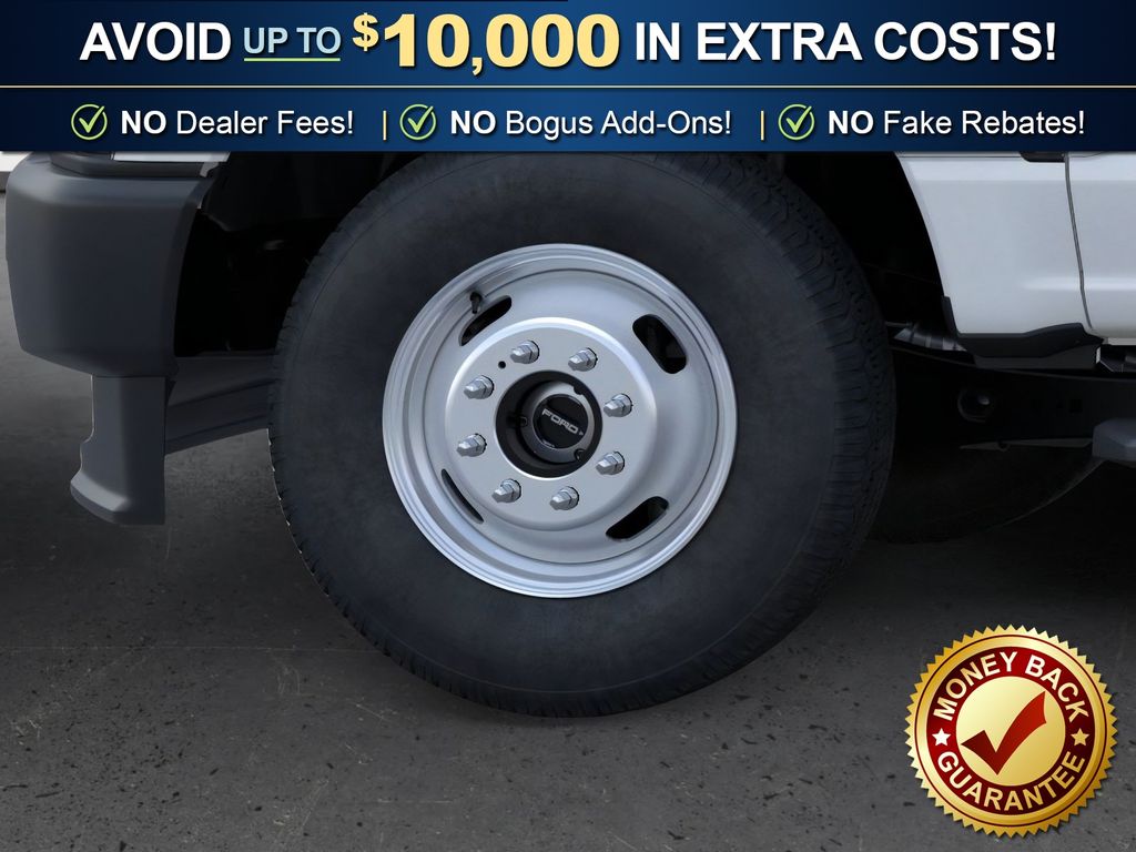 2026 Ford F-350 Super Duty Chassis Cab XL - Photo 24