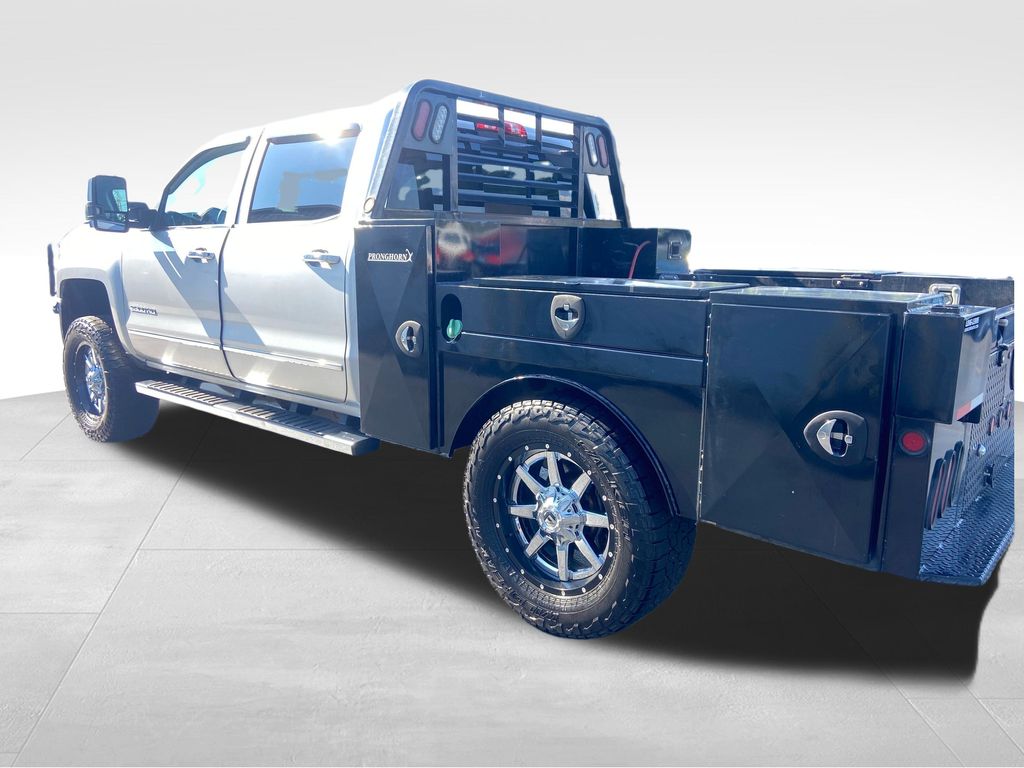 2017 Chevrolet Silverado 2500HD LTZ photo 3